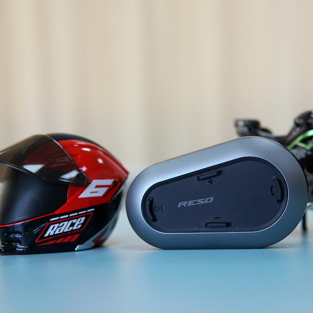张雪500RR车主实测，Reso Pilot Lite耳机，对讲终于不掉链子了！