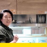 厨房吊柜别浪费！一键下拉烘干消毒全搞定