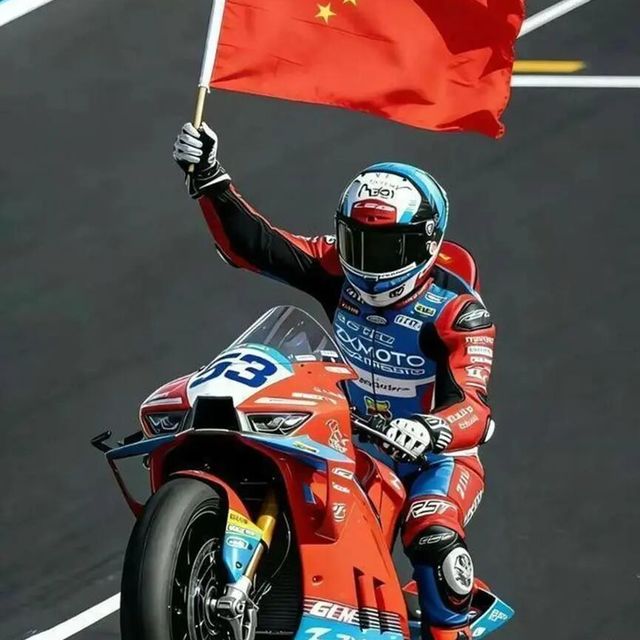 一个初中辍学生的“偏执” | 张雪如何把中国机车送上世界冠军