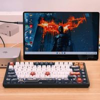 不到2000块的AMD迷你主机，真能流畅剪4K、打游戏？适合这四类人闭眼入