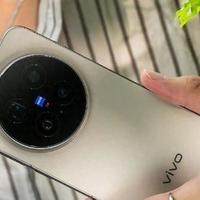 预算卡在3000元上下，选错vivo S50或X300可能让你未来两年频繁充电、拍照发灰、手感压手