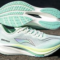 顶配踩坑！396元反而封神？2026李宁6双跑鞋实测，买错真的伤膝盖