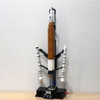 题材特殊，问题突出，乐高机械组 42221 阿尔忒弥斯火箭