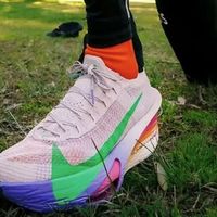 大体重跑者穿碳板跑鞋更伤脚？真相和适配指南来了