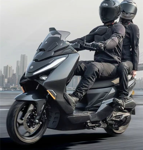 开卷本田雅马哈！春风运动平踏摩托150SC-F上市：11580元起