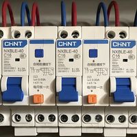 空调一开就跳闸？你可能选错了空气开关型号