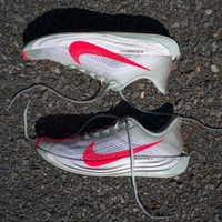 宽脚跑者慎选！三款国产顶级竞速跑鞋实测，只有一双真能陪你冲进全马330