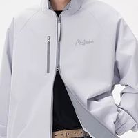 马克华菲夹克：经典设计与舒适兼备