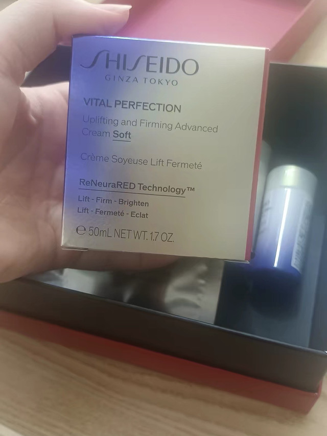 换季干敏垮？这瓶资生堂“胶原炮”真能把脸“焊”住！