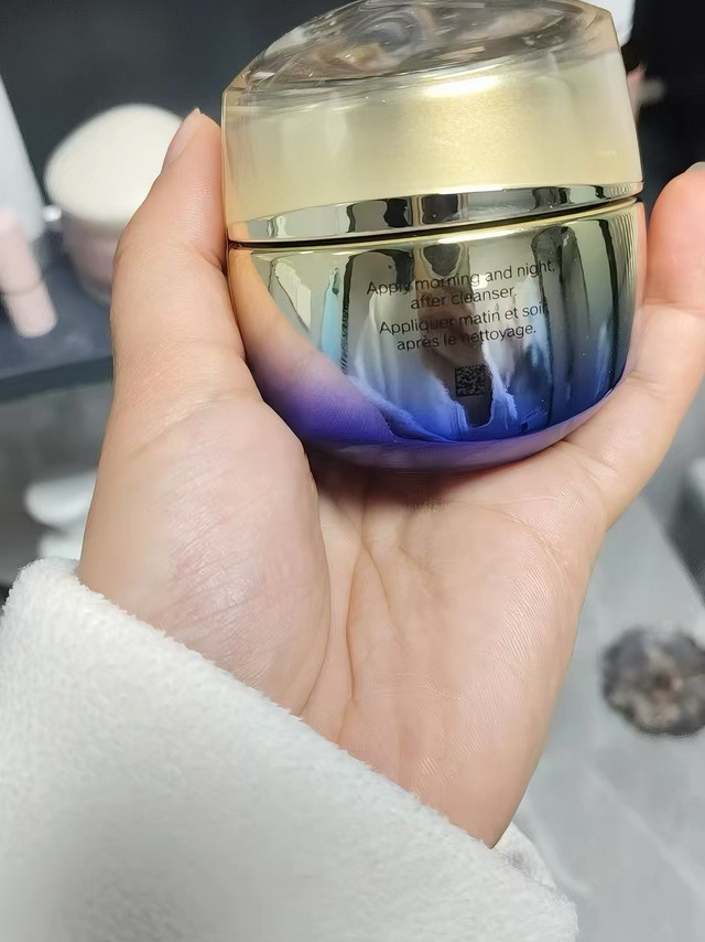 资生堂悦薇胶原炮面霜，把我熬垮的脸救回来了！