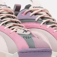 小众篮球鞋都这么玩了？锐步骚粉，NB亮绿