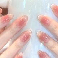 “腮红甲”2.0升级版：带着磨砂质感的微醺晕染