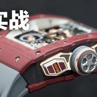 重磅发布！世界首枚专为足球赛事做的表！全新材质、多重表壳，抗5000g冲击，这表在这个赛道实在是太权威了！
