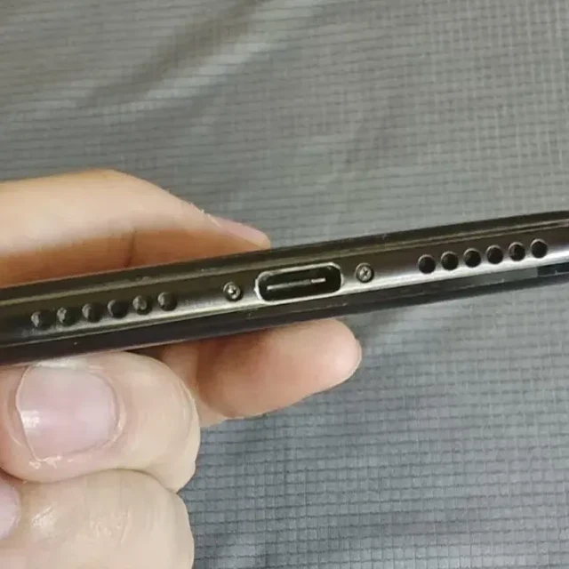 原价3699的安卓双屏手机，标配5.2寸墨水屏！二手一折都不要