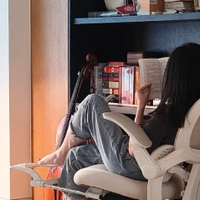 女生人体工学椅推荐：别只看颜值这几点没选对越坐越累，选购指南