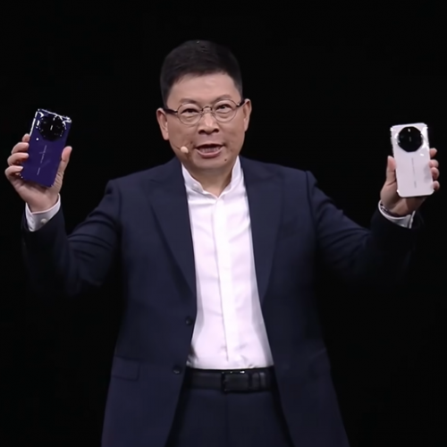 对标华为Mate 80 RS非凡大师？曝小米18 Pro屏幕将支持BT.2020色域