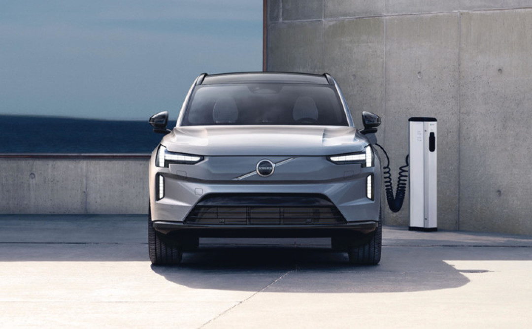 沃尔沃三车齐发！ES90 卖 42.99 万，XC70 卖 24.99 万，还有一辆旗舰轿车