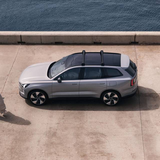 沃尔沃三车齐发！ES90 卖 42.99 万，XC70 卖 24.99 万，还有一辆旗舰轿车