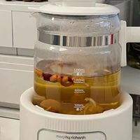 这届年轻人太会了！家里闲置的「养生壶」，硬是用成了办公室神器