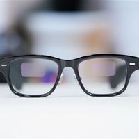 下一代智能终端爆发！今年智能眼镜销量要翻倍 突破320万台