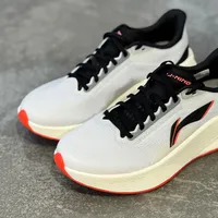 体重超75kg别碰超轻23，三款李宁跑鞋谁才是你的本命？