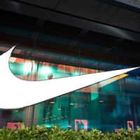 运动三大巨头财报拆解：耐克战略纠偏、阿迪增长谨慎、安踏多品牌偏科