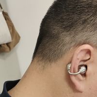联想弹簧耳夹耳机：百元价位的舒适之选