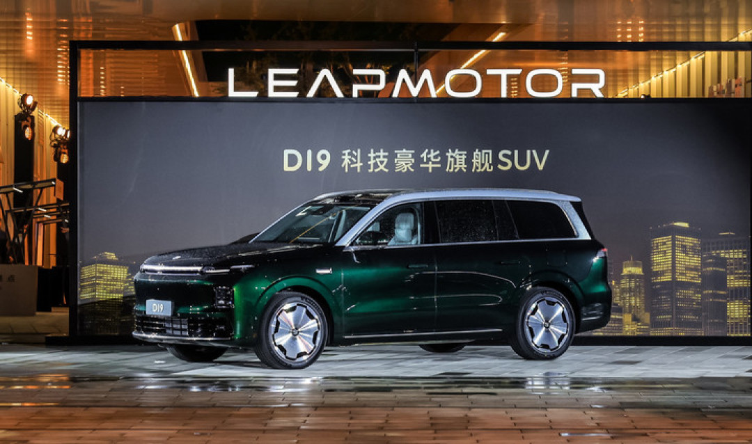 零跑 D19 只要 21.98 万!5.2 米增程大六座,纯电续航全球第一