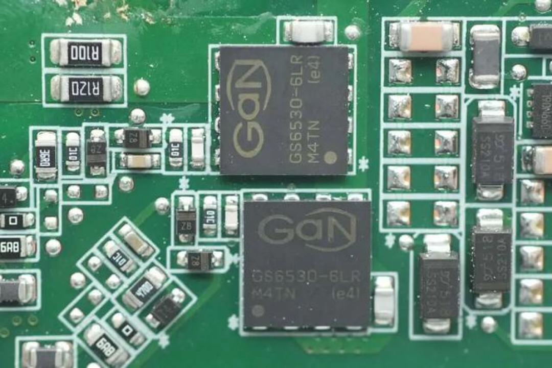不止更快更小:从15W到200W,看氮化镓如何重塑充电器