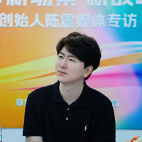 不跳舞、不打拳、也不拧螺丝，陈震和他的机器人扎进后厨炸鸡块