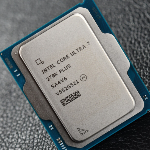 270K Plus PK 9950X：U7越级挑战R9，全维度对决毫不示弱
