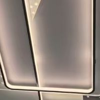 全光谱吸顶灯下的静谧时光