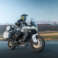 53980元！春风800MT-ES电子减震版上市，功能配置迎来大圆满