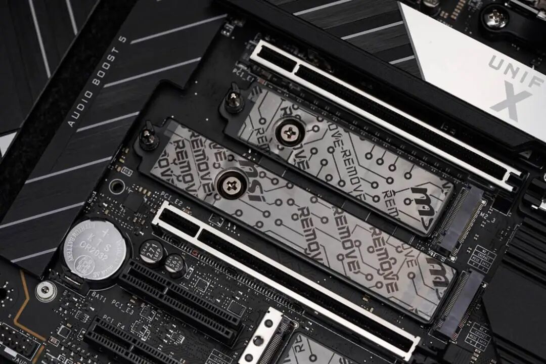 微星MEG X870E UNIFY-X MAX暗影主板评测:超频实力过硬,扩展应有尽有