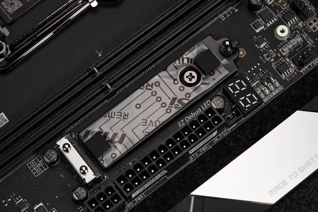微星MEG X870E UNIFY-X MAX暗影主板评测：超频实力过硬，扩展应有尽有