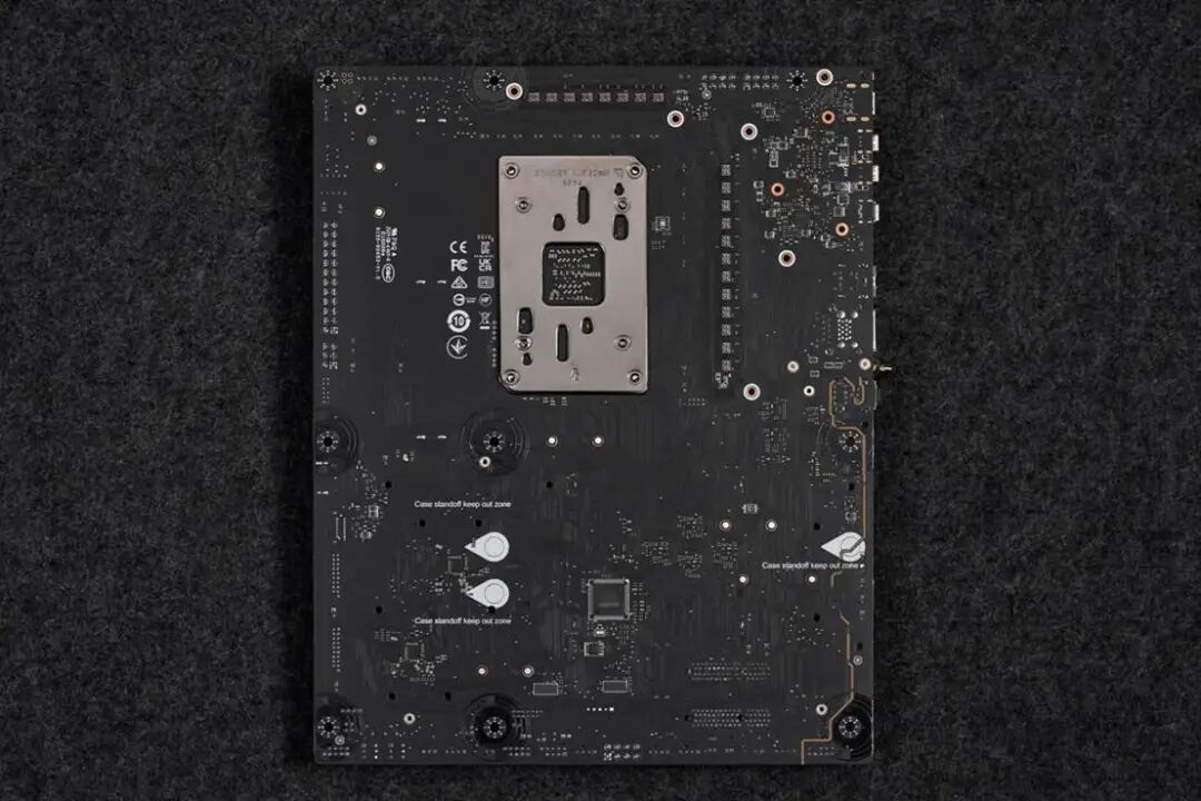 微星MEG X870E UNIFY-X MAX暗影主板评测：超频实力过硬，扩展应有尽有
