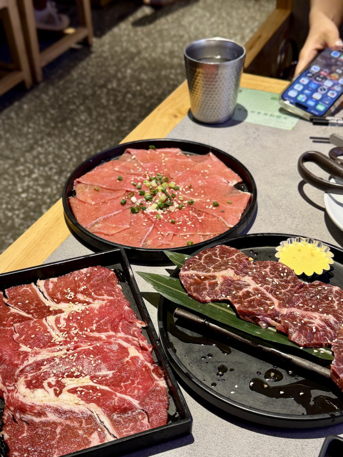 聚会餐饮