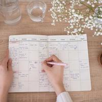 300块的钢笔值不值？设计溢价里藏着你为情绪还是体验买单