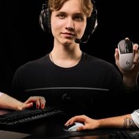 一机适配全场景！罗技GPW5雪豹电竞鼠标：旦用难回