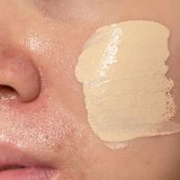 新品黑磁轻润版粉底液测评！瑕疵油痘皮10h真实记录