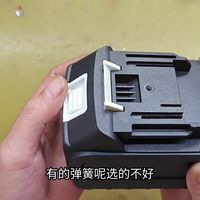电动工具锂电池制作容量大动力强，可惜很多人买到的都是虚标的。