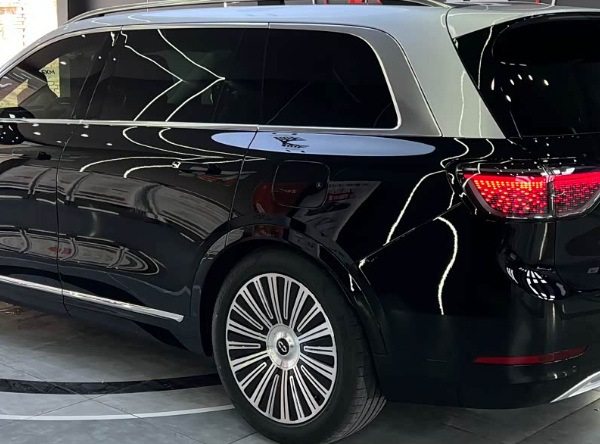 问界M9：家用长途两相宜