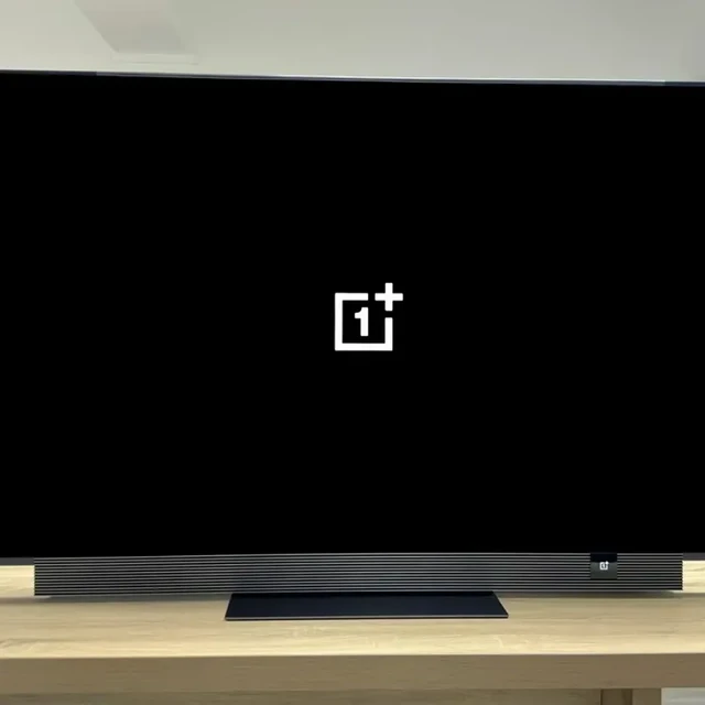 闲鱼惊现一加海外旗舰电视！65寸4K120Hz高刷QLED屏，直接封神