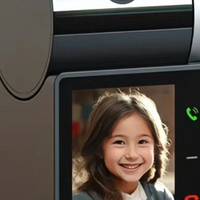 不要一百拿下带屏幕的400万像素摄像头，双云台可调整角度