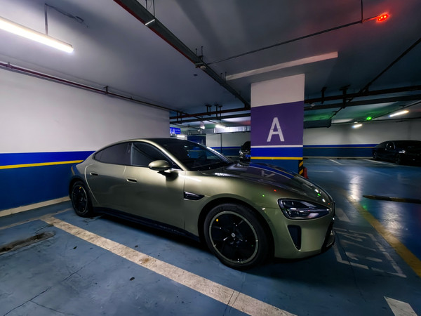 800V高压平台，小米SU7解决续航焦虑