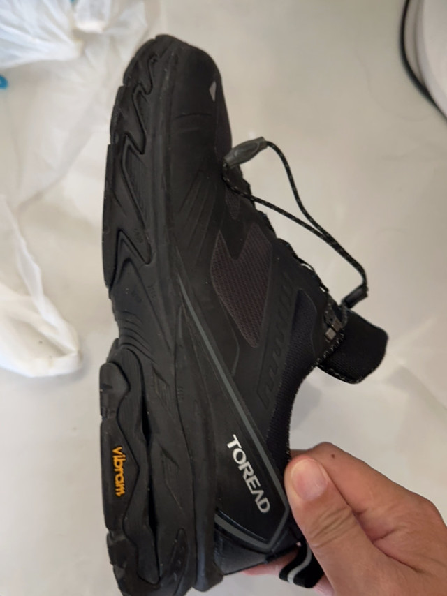 探路者男鞋，徒步防水新体验！