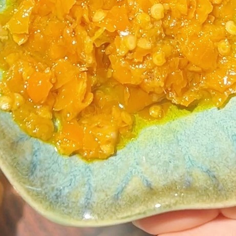 嗜辣星人狂喜✅ 这款四川风味黄樱椒特辣金辣酱太上头了！