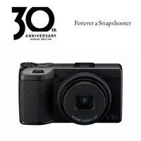 理光GR系列30周年回顾：从胶片到数码的快拍哲学演进