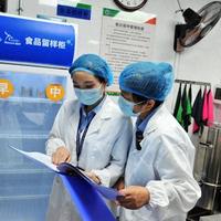 菜刀砧板要按颜色对号入座！湖北新发布一则校园食堂食品安全工作指南