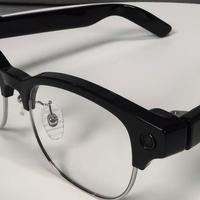 华为首款 AI 眼镜首测：轻若无物，还能唤醒小艺看世界